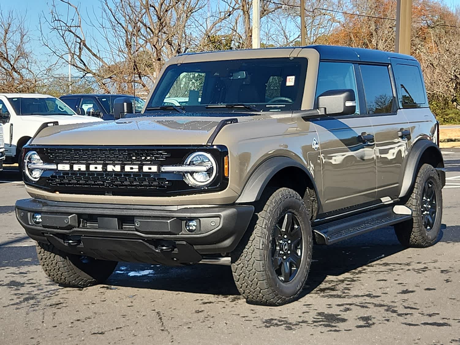 2025 Ford Bronco 4-Door Outer Banks's photo