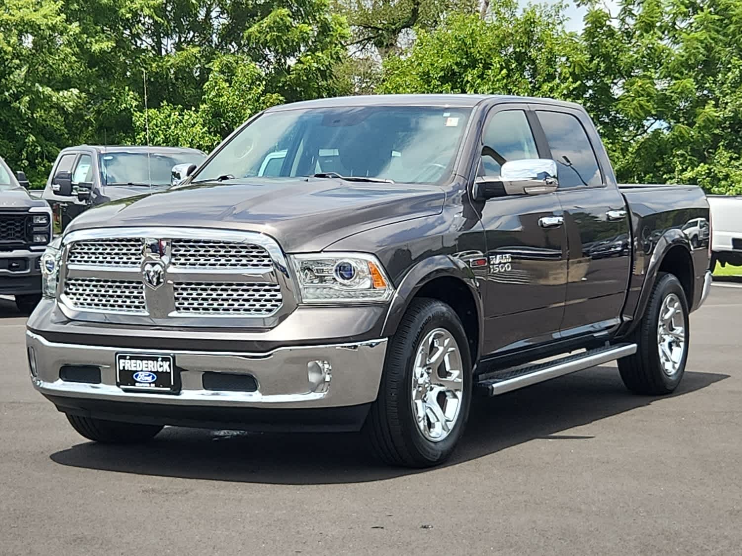 2017 Ram 1500 Laramie 4x4 Crew Cab 57 Box