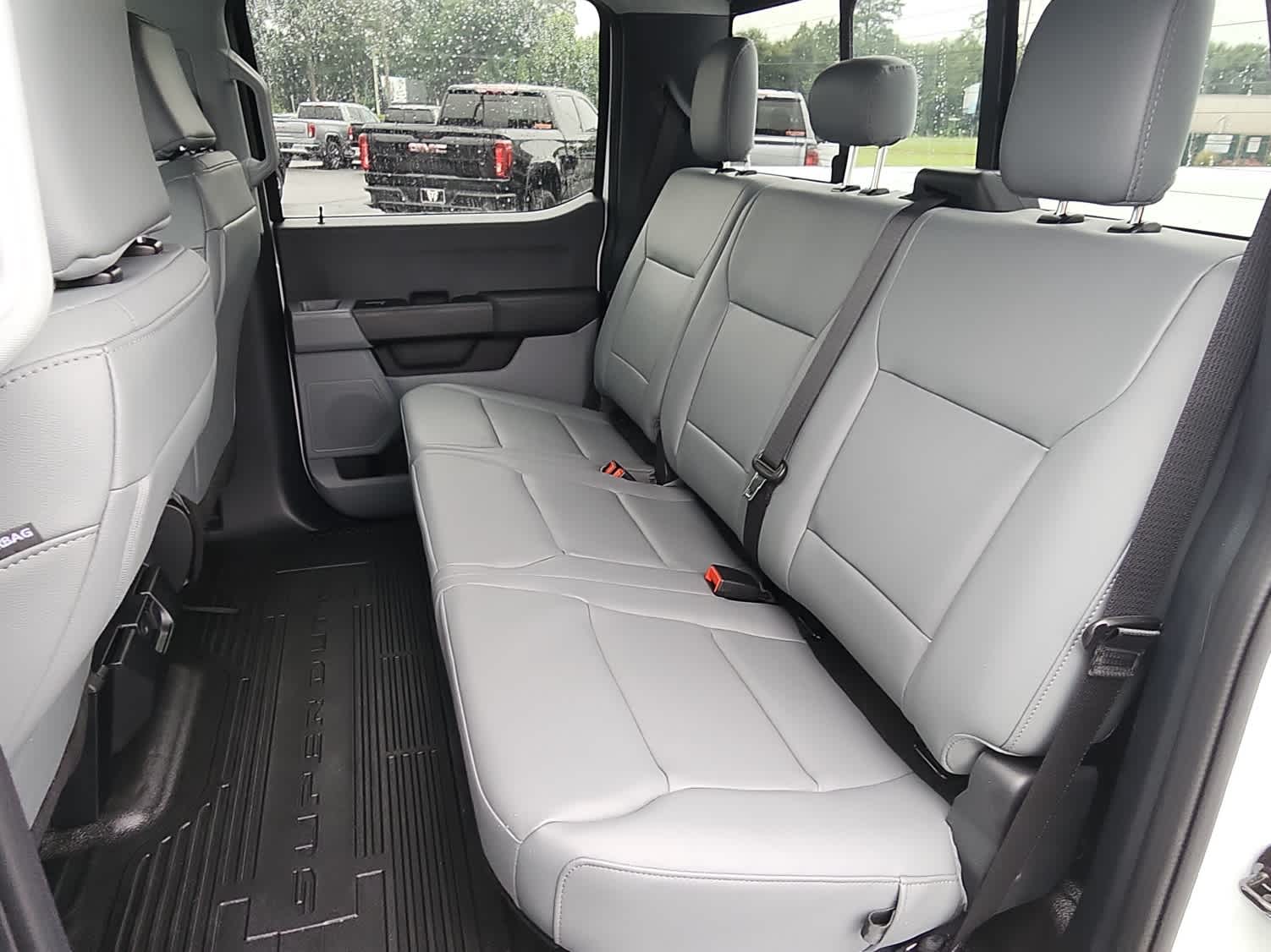 2025 Ford F-450 Super Duty Chassis Cab XL - Photo 7
