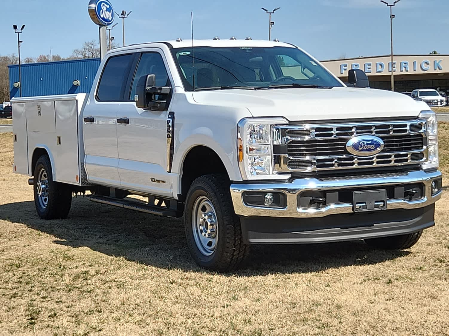2024 Ford F-350 XL photo 2