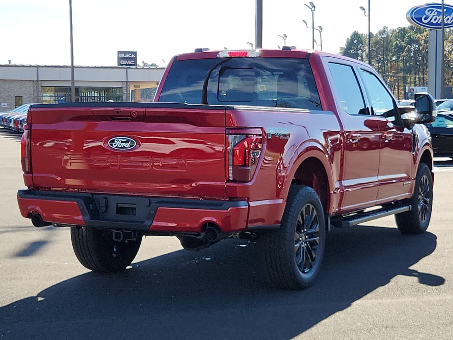 2025 Ford F-150 Lariat photo 3
