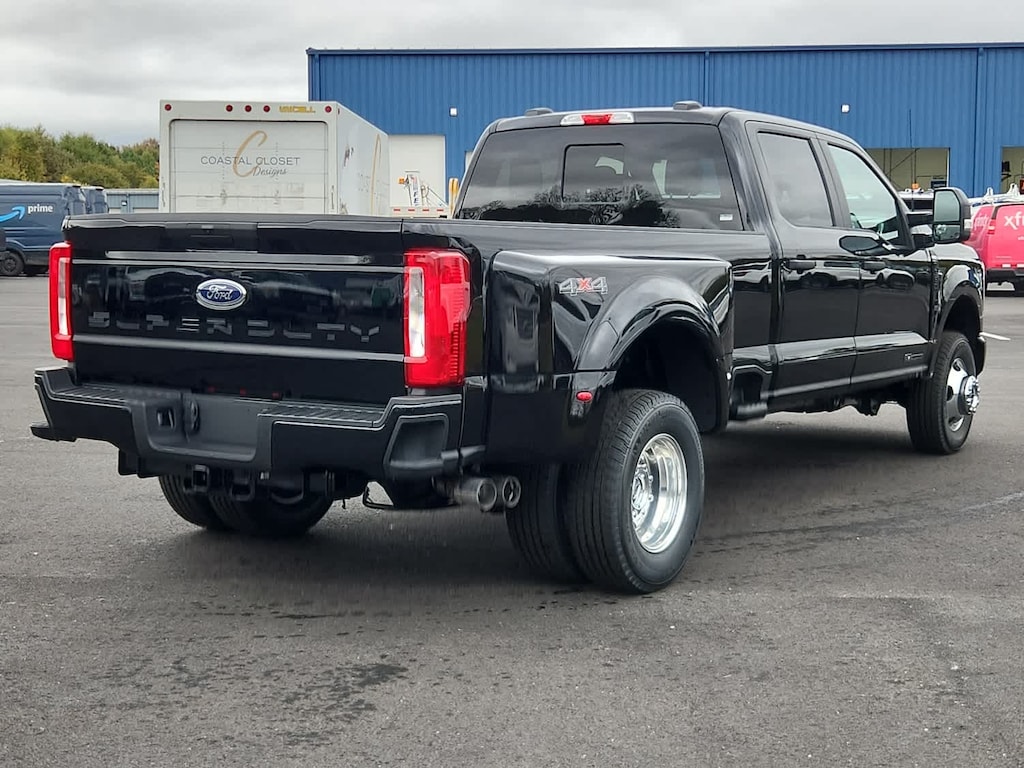 New 2026 Ford Super Duty F-350 DRW F-350 XL 4WD Crew Cab 8 Box