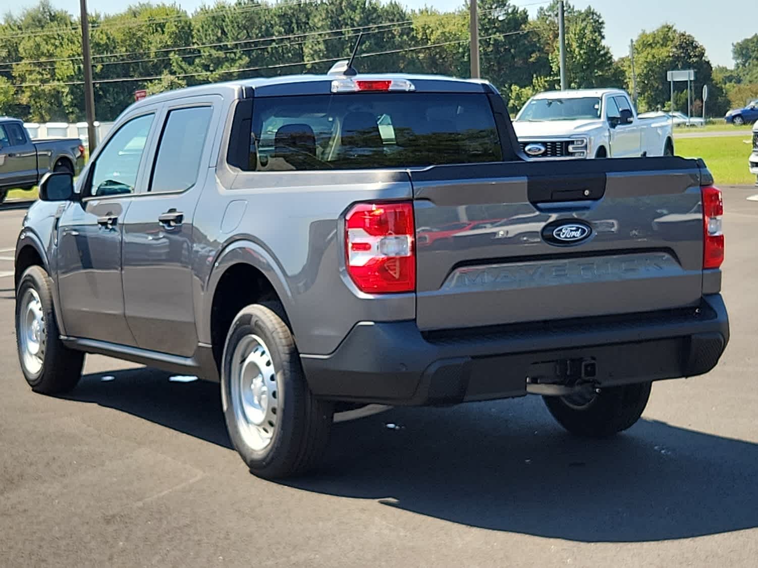 2025 Ford Maverick XL photo 4