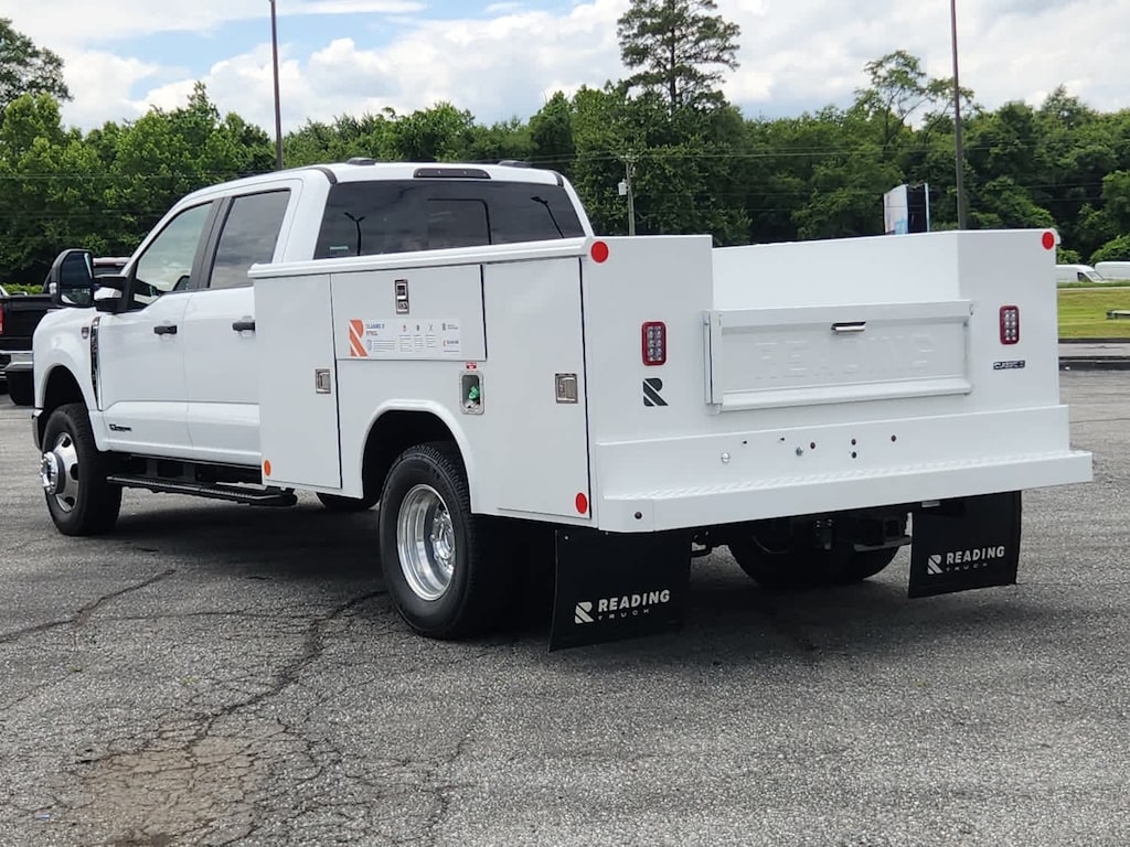 New 2025 Ford Super Duty F-350 DRW F-350 XL 4WD Crew Cab 179 WB 60 CA