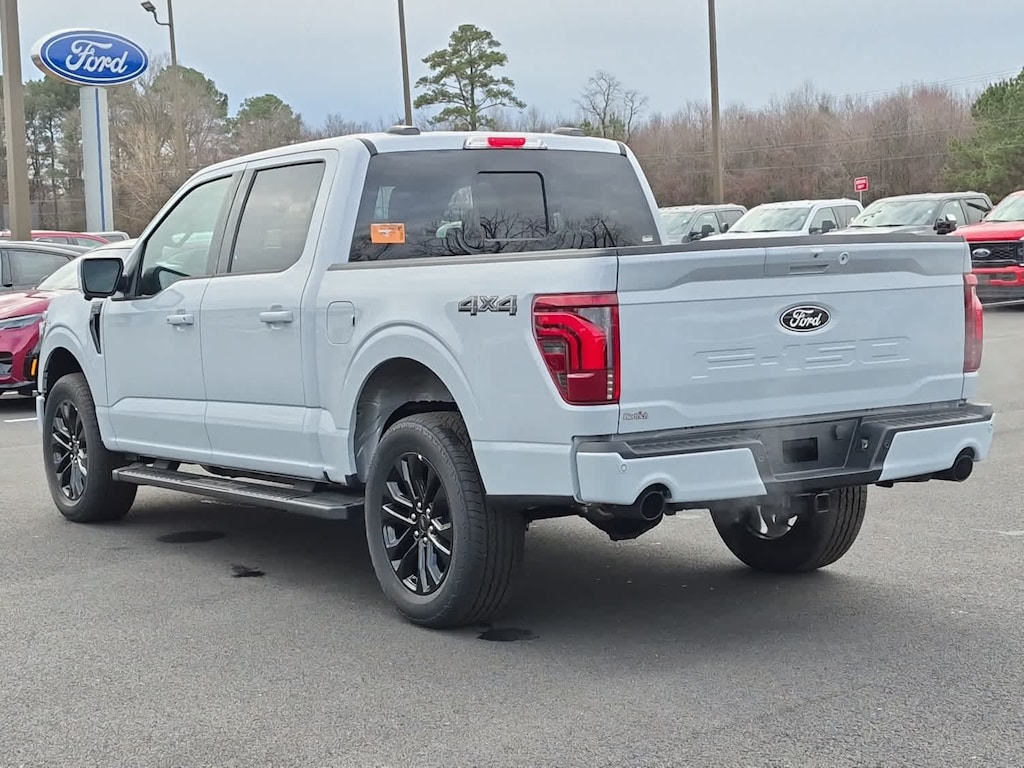 2025 Ford F-150 Lariat photo 4