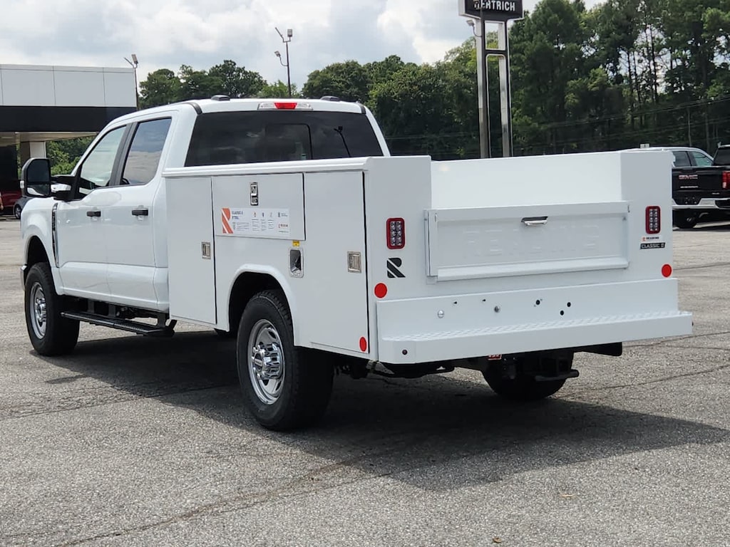 New 2025 Ford Super Duty F-350 SRW F-350 XL 4WD Crew Cab 179 WB 60 CA