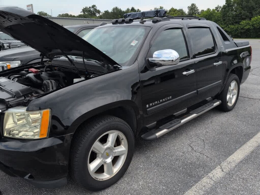Used 2007 Chevrolet Avalanche LTZ 4WD Crew Cab 130 Truck Crew Cab