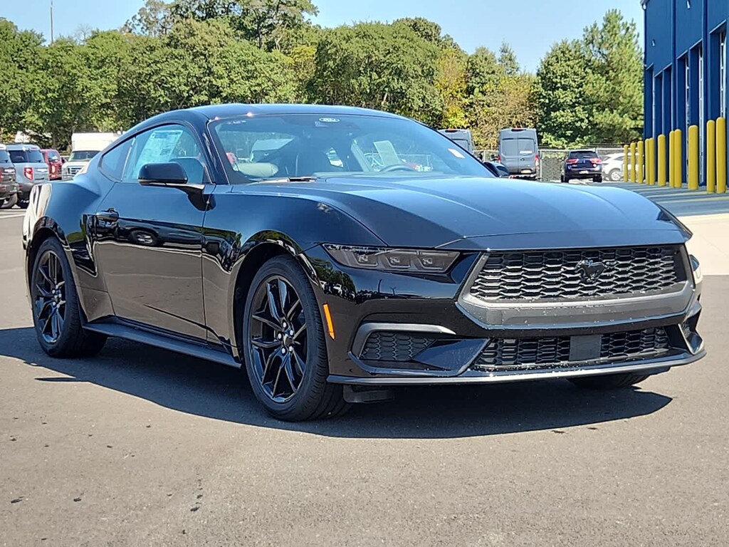 2025 Ford Mustang EcoBoost Premium photo 2