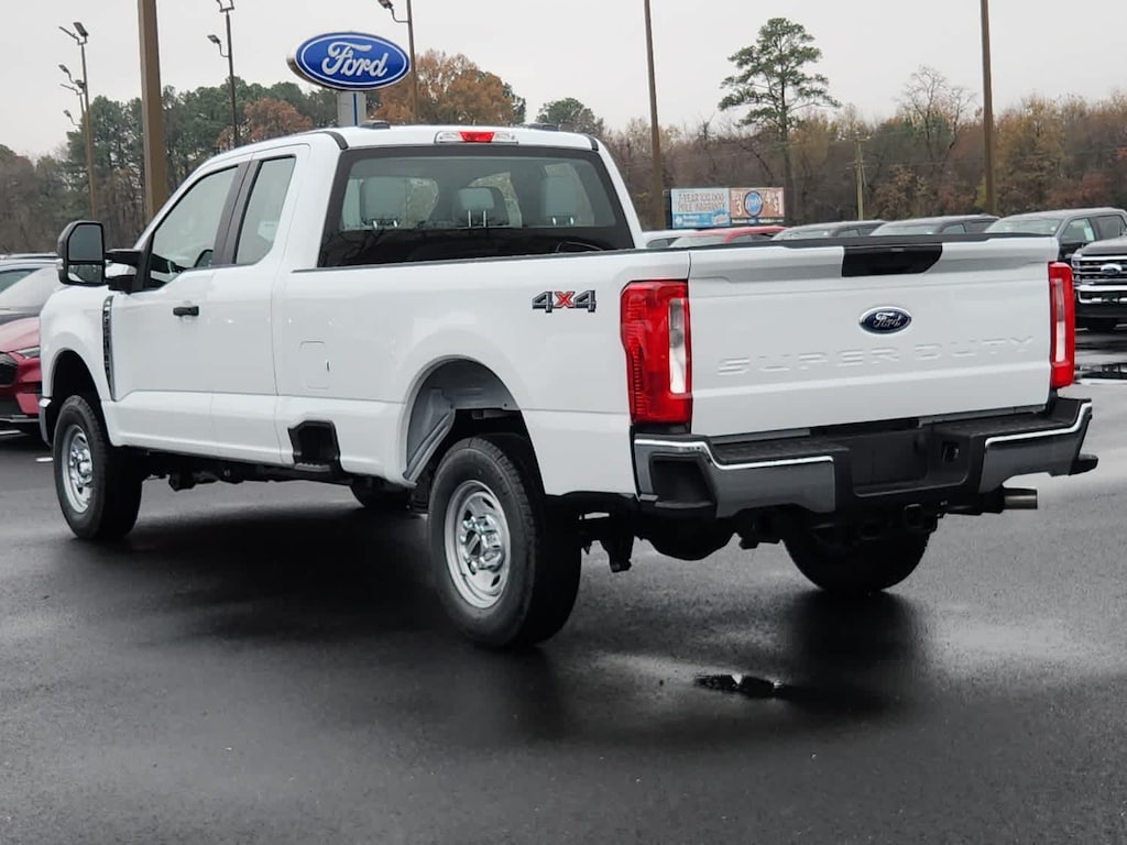 2026 Ford F-250 XL photo 4