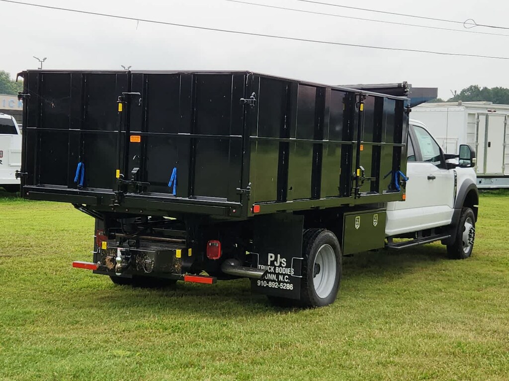 2025 Ford F-550 XL photo 3