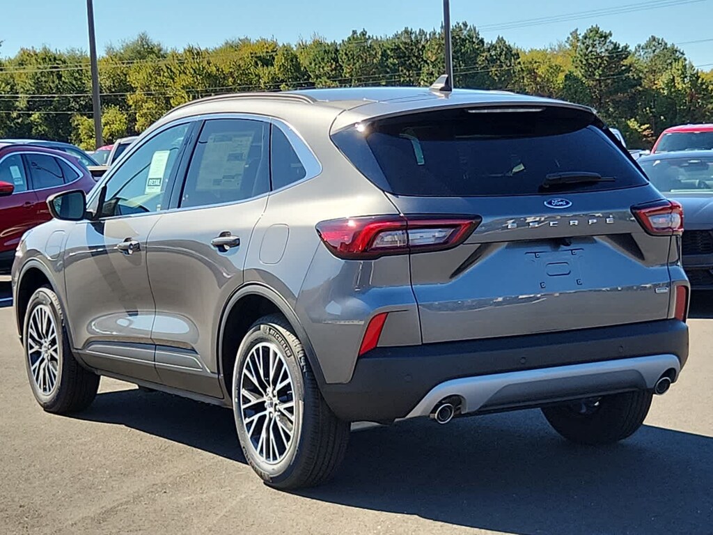 2026 Ford Escape Plug-In Hybrid photo 2