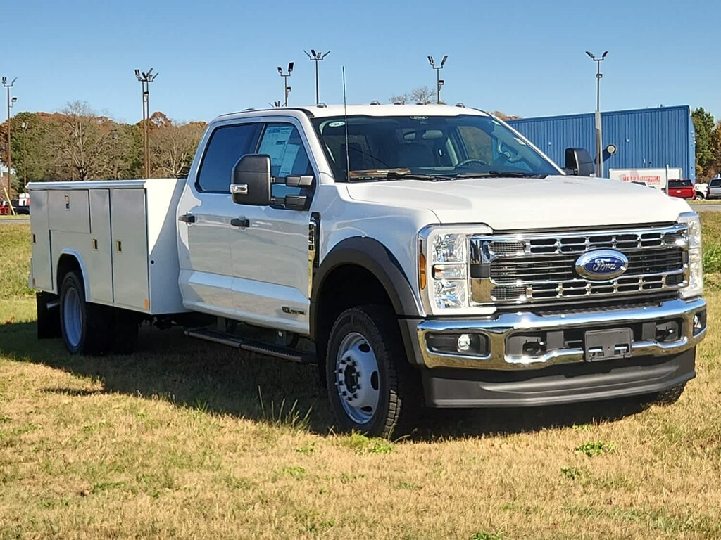 2025 Ford F-450 XL photo 2