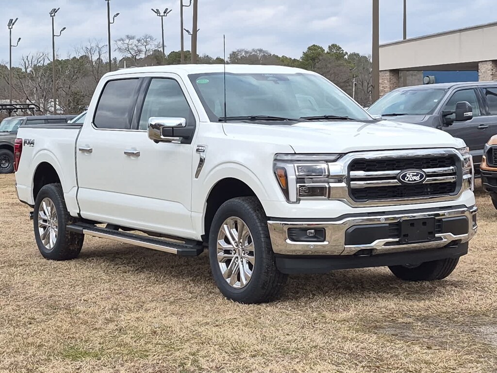2025 Ford F-150 Lariat photo 2