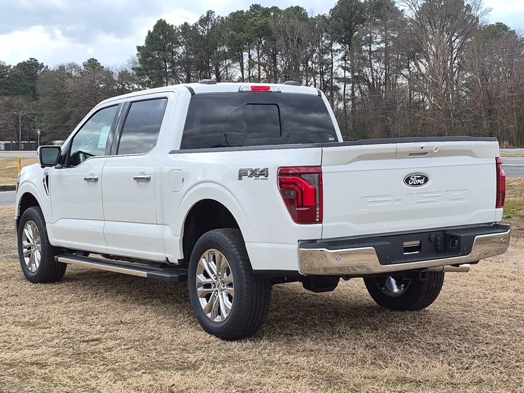 2025 Ford F-150 Lariat photo 4