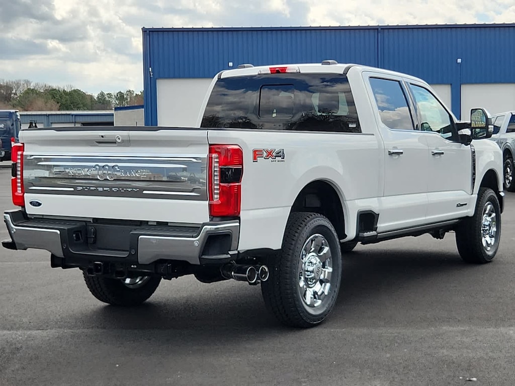 2025 Ford F-250 King Ranch photo 3