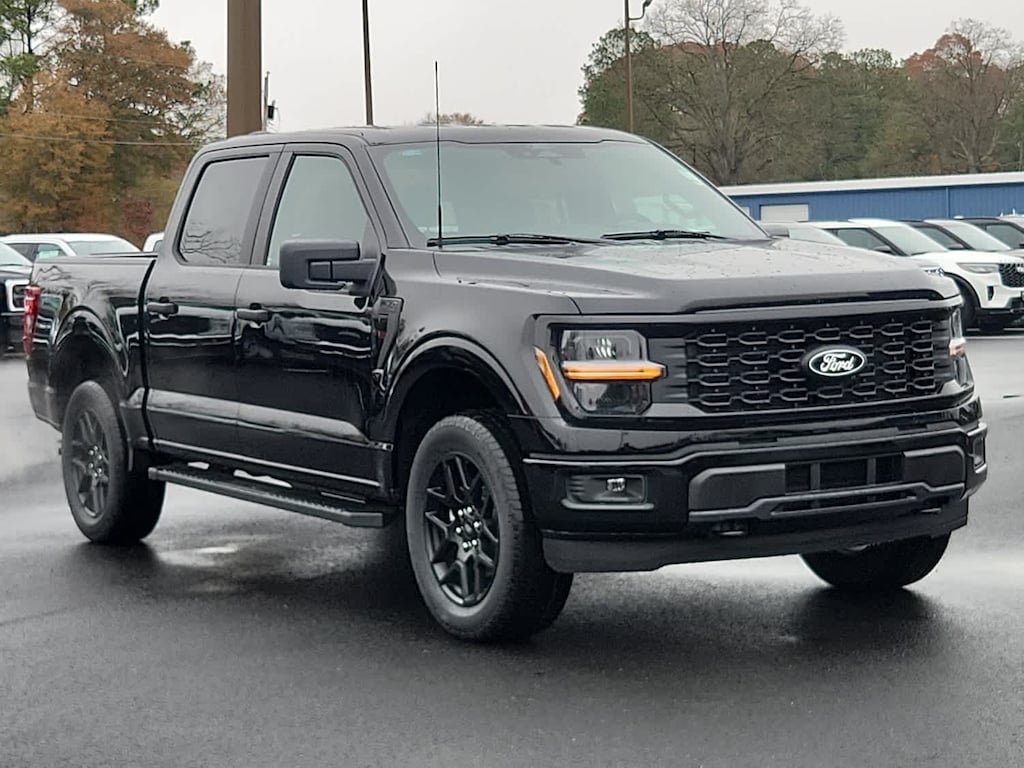 New 2025 Ford F-150 STX 4WD SuperCrew 5.5 Box