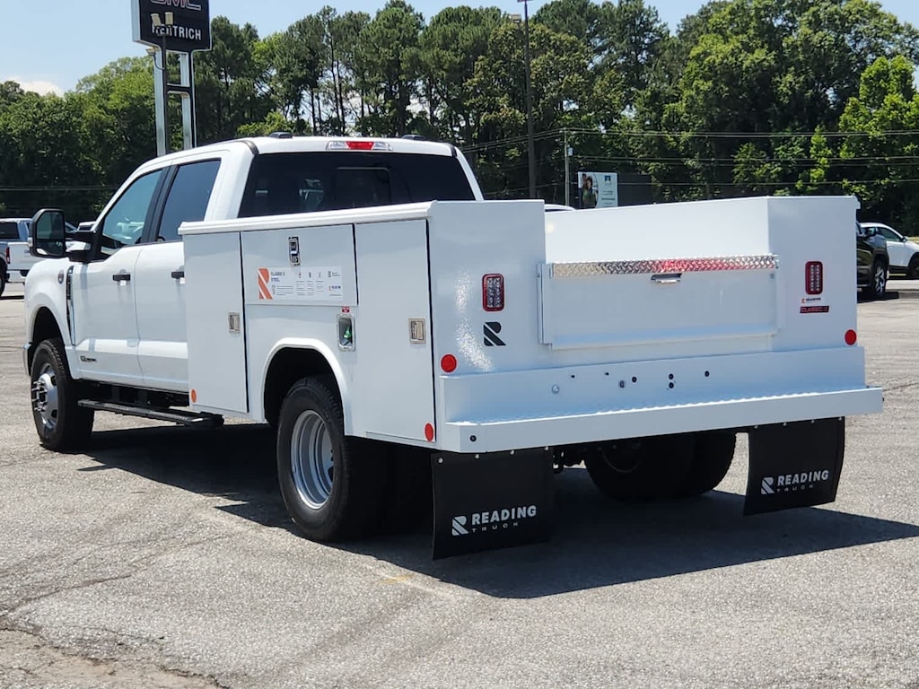 New 2025 Ford Super Duty F-350 DRW F-350 XL 4WD Crew Cab 179 WB 60 CA