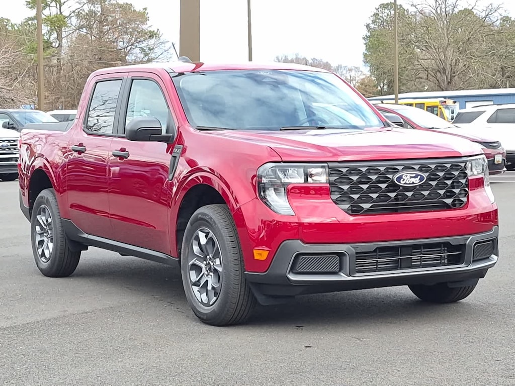2026 Ford Maverick XLT photo 2