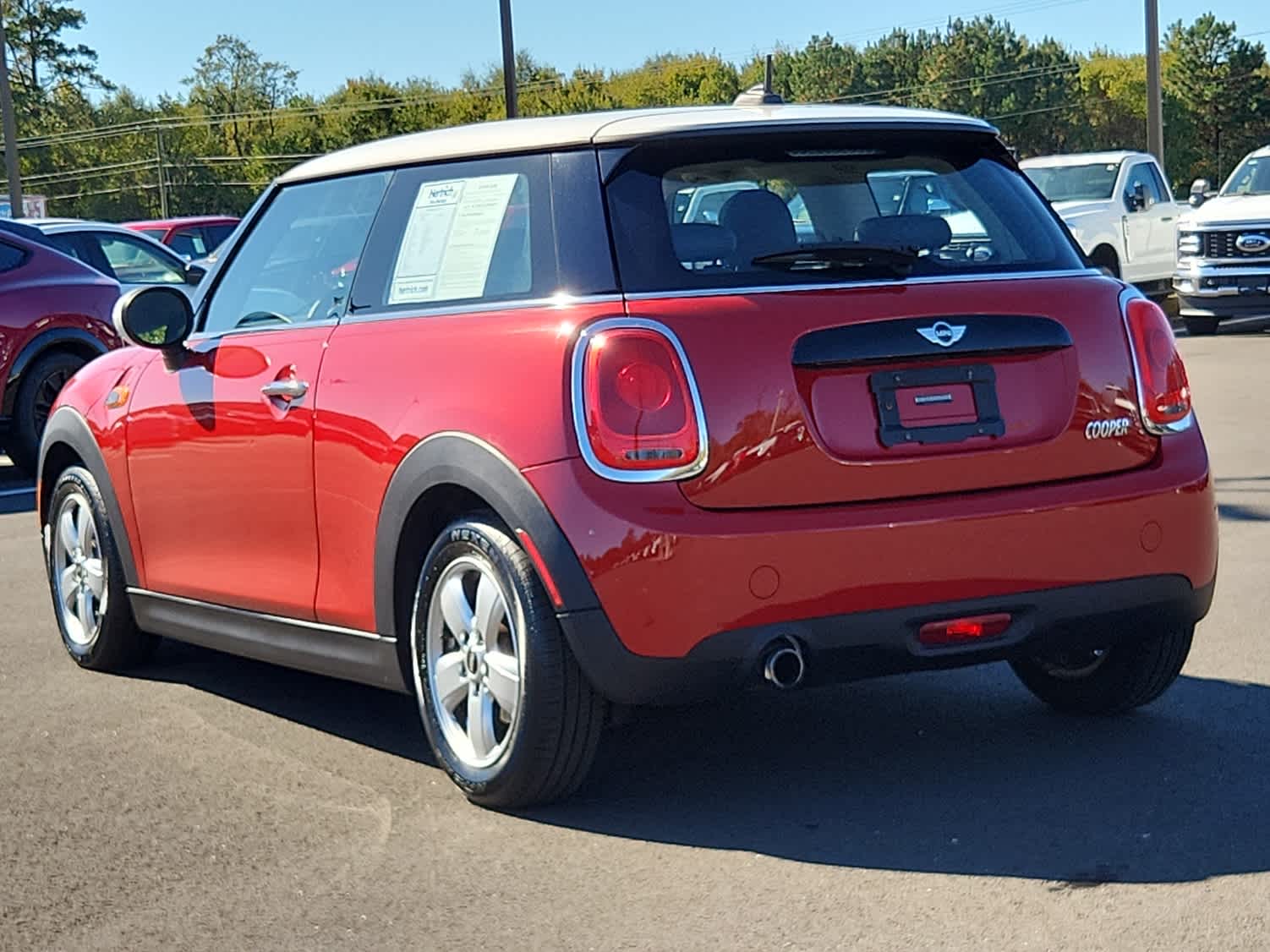 2017 Mini Cooper 2 Door Hardtop photo 3