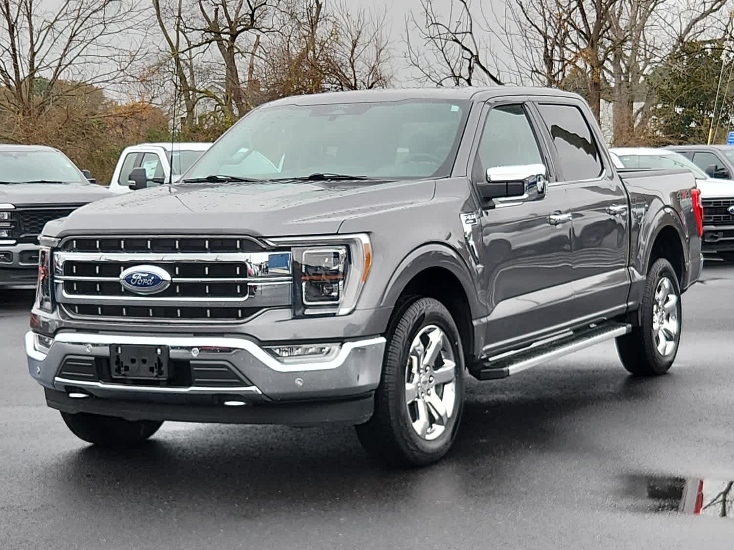 2022 Ford F-150 Lariat photo 2