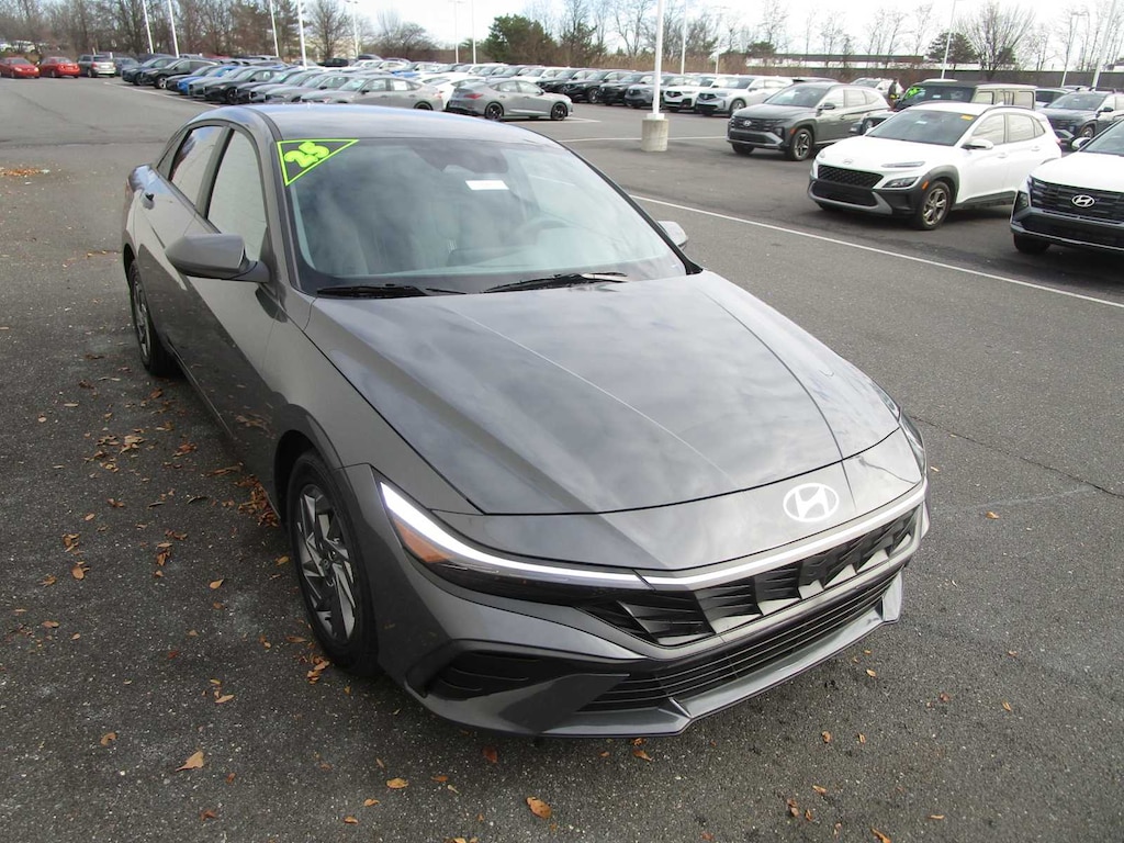 Used 2024 Hyundai Elantra SEL Sedan