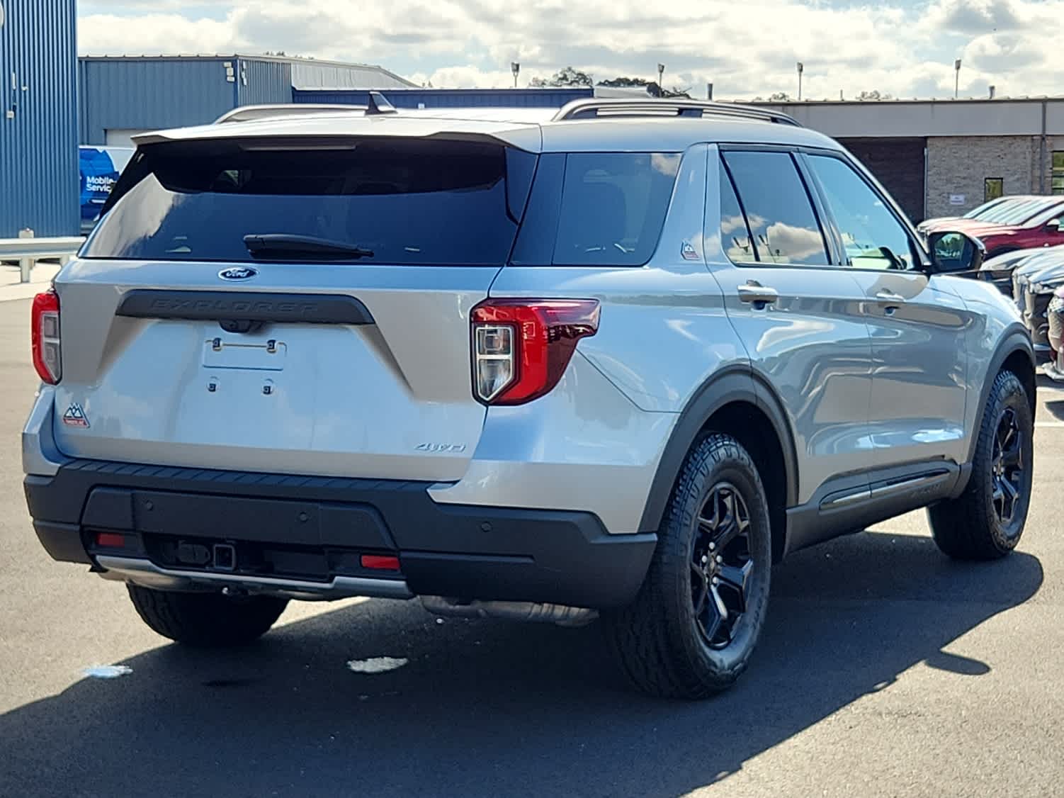2024 Ford Explorer Timberline photo 2