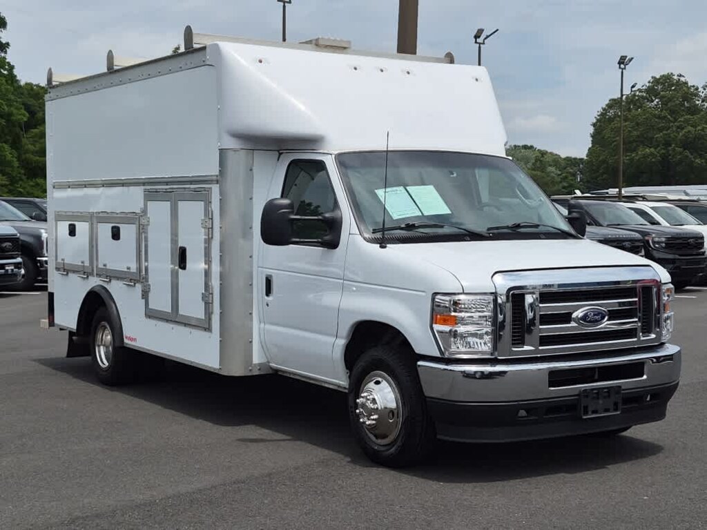 Certified 2024 Ford E-Series Cutaway E-350 DRW 158 WB Truck