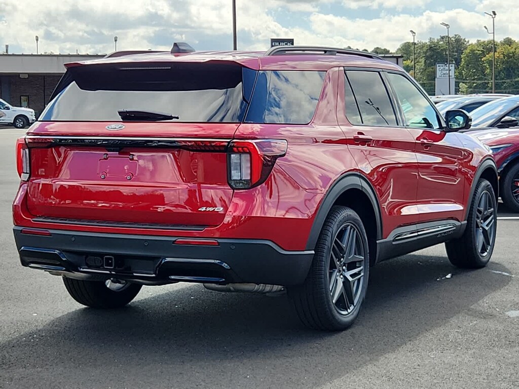 New 2025 Ford Explorer ST-Line 4WD