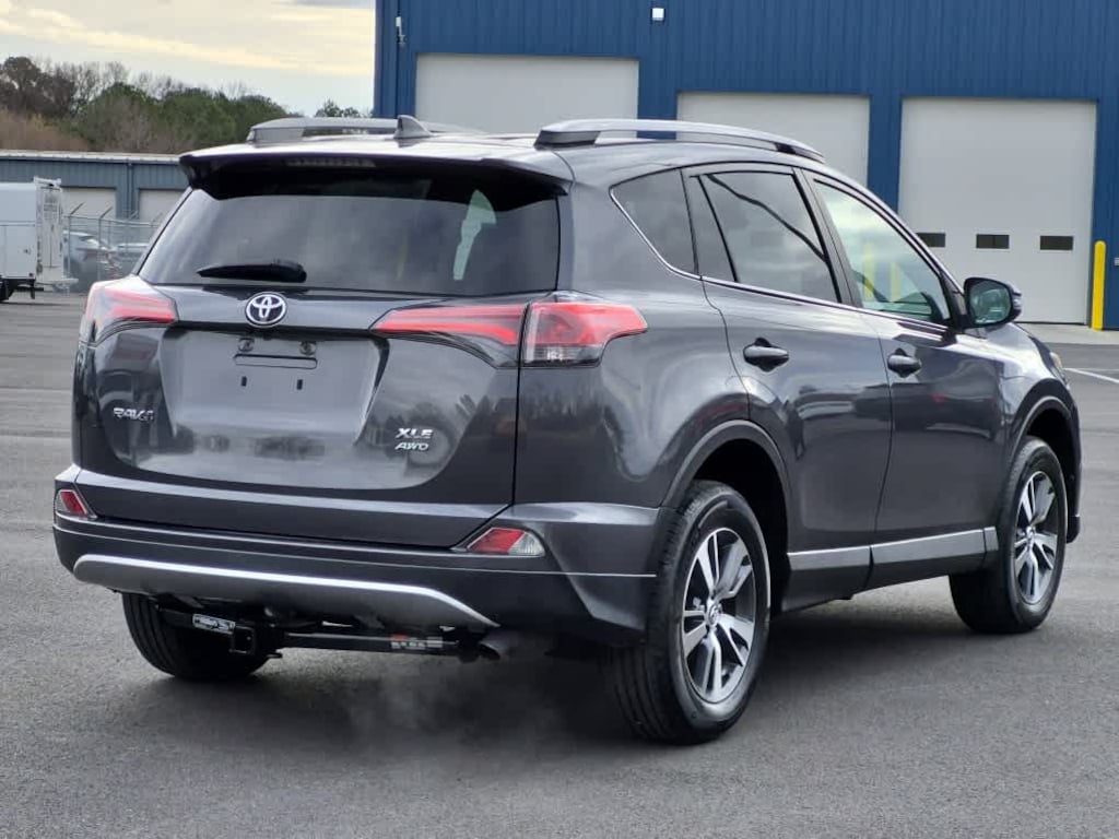Used 2018 Toyota RAV4 XLE SUV
