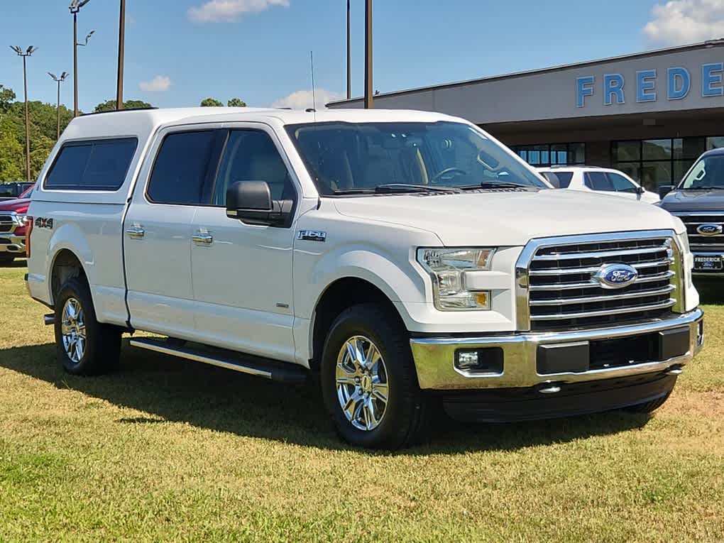 2015 Ford F-150 XLT photo 2