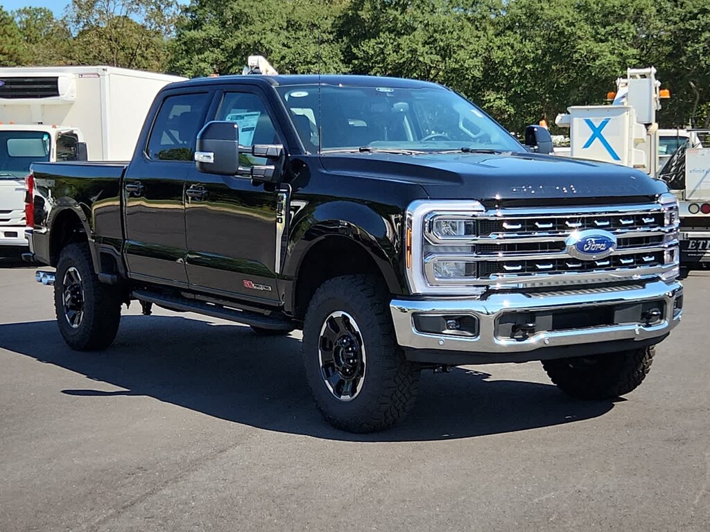 2026 Ford F-350 Lariat photo 2