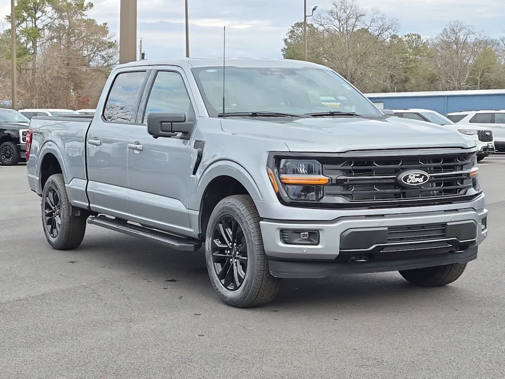 2026 Ford F-150 XLT photo 2