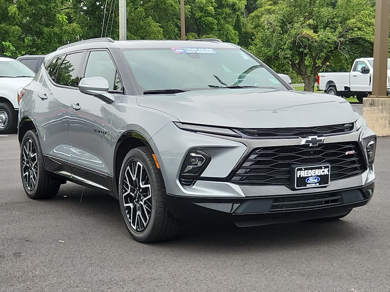 2023 Chevrolet Blazer RS photo 2
