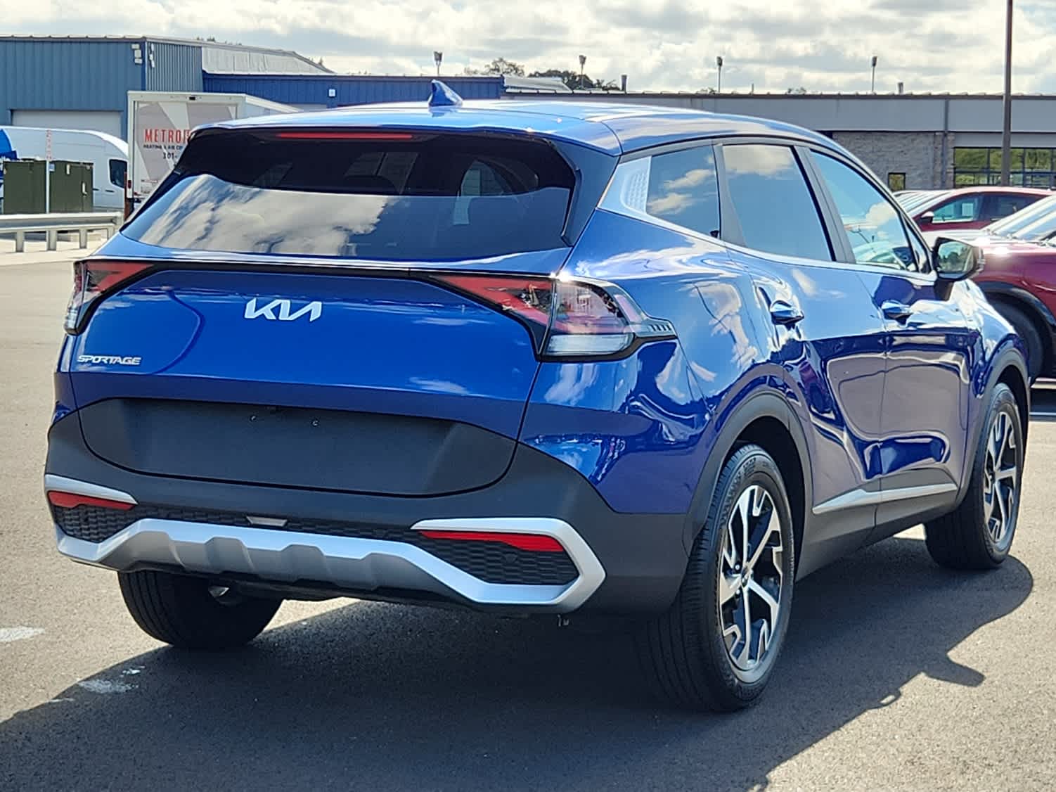 2023 Kia Sportage EX photo 2