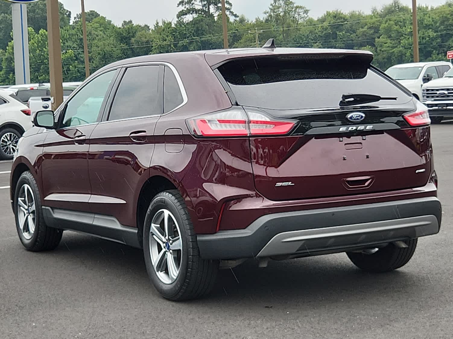 2022 Ford Edge SEL photo 4