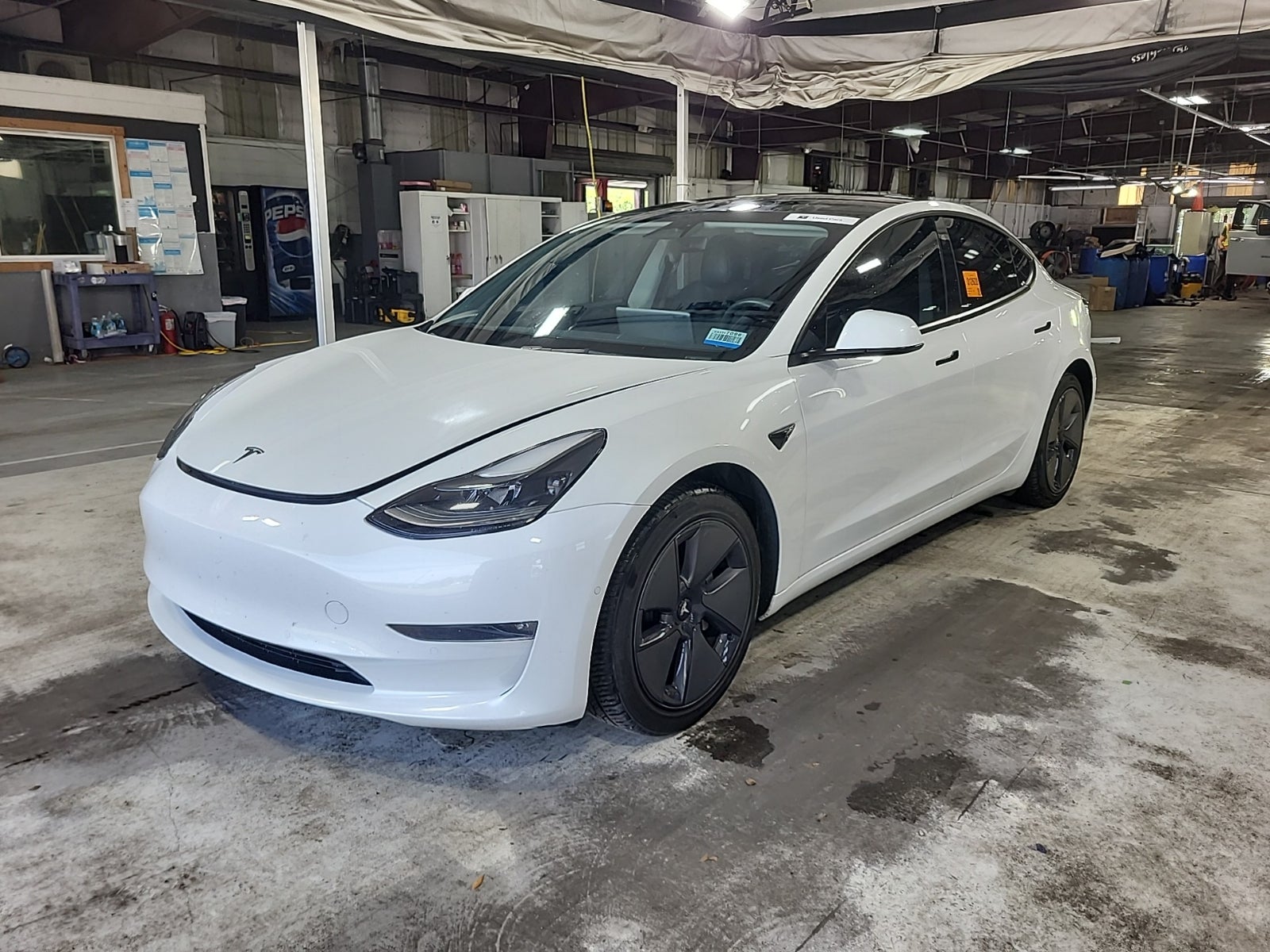 2022 Tesla Model 3 Long Range Dual Motor All-Wheel Drive's photo