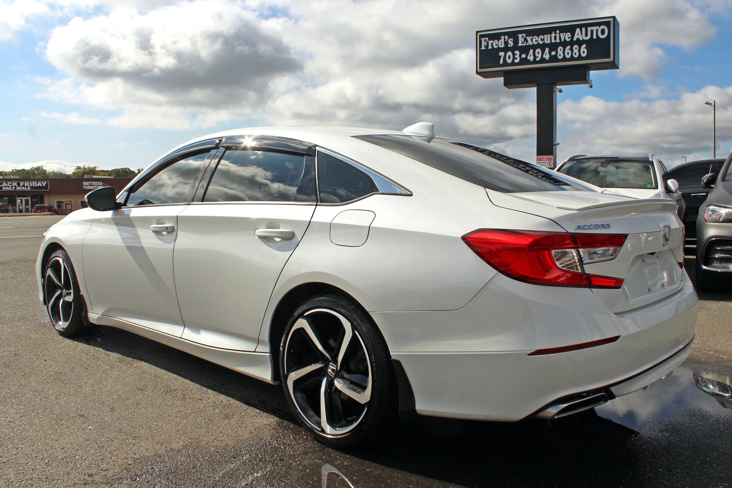 2019 Honda Accord Sport photo 4