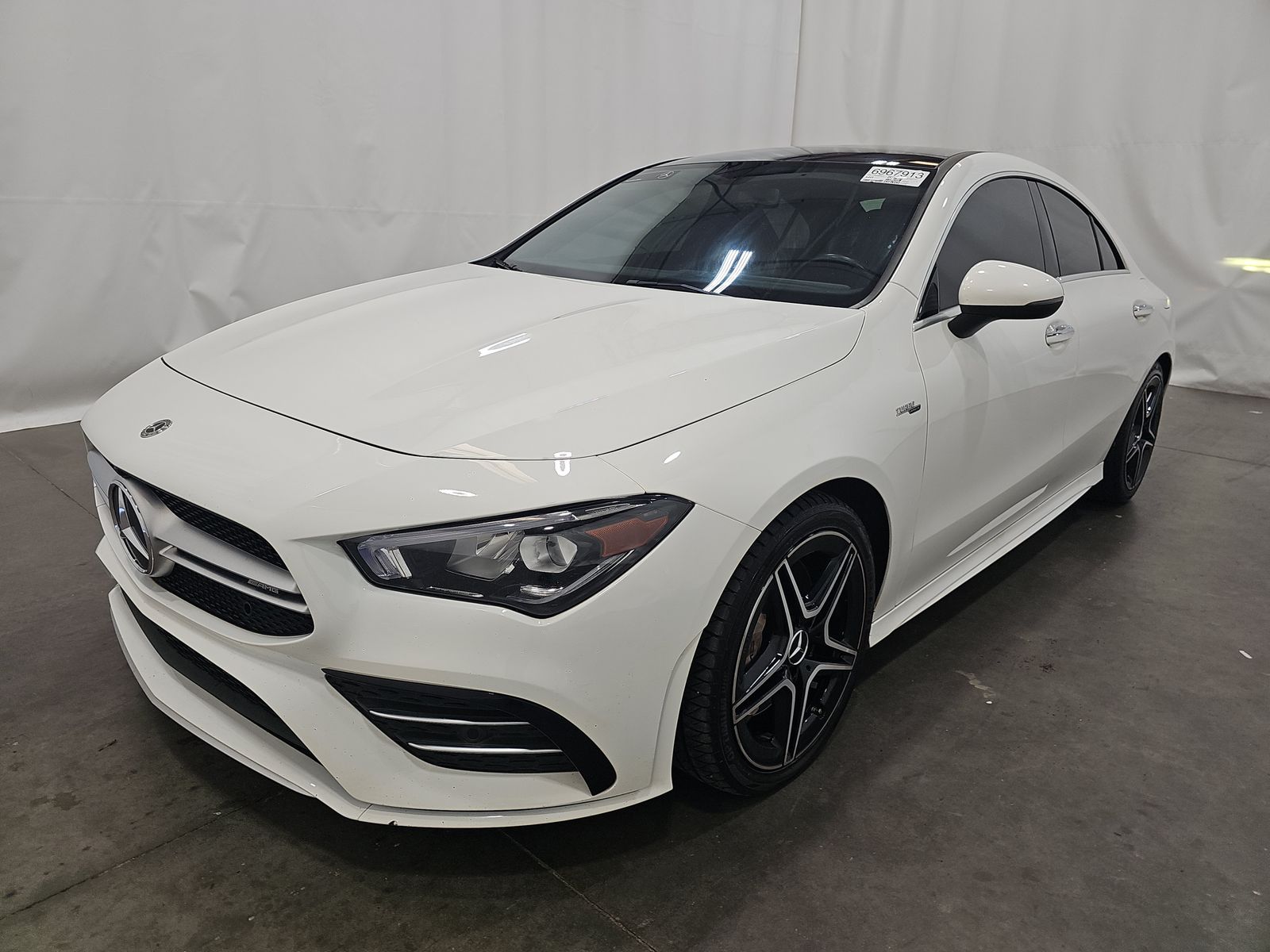 Mercedes-Benz AMG CLA 35