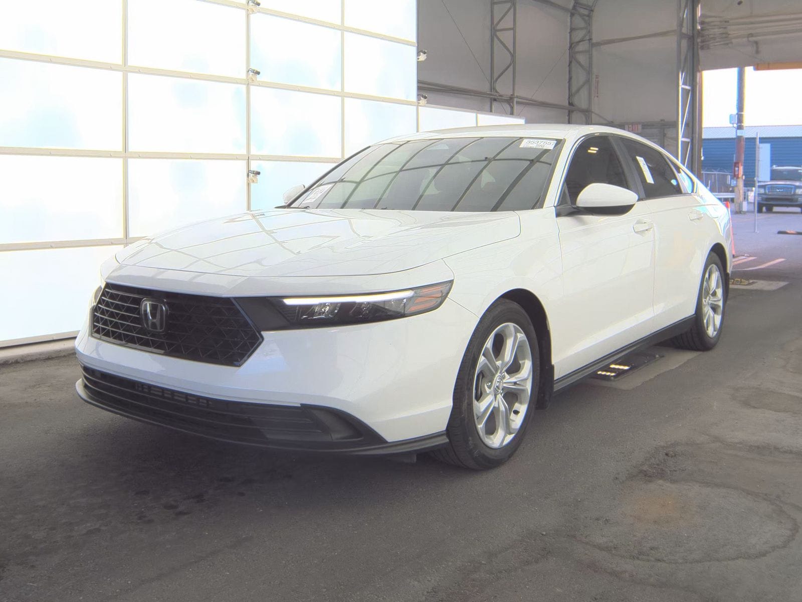 2024 Honda Accord LX's photo