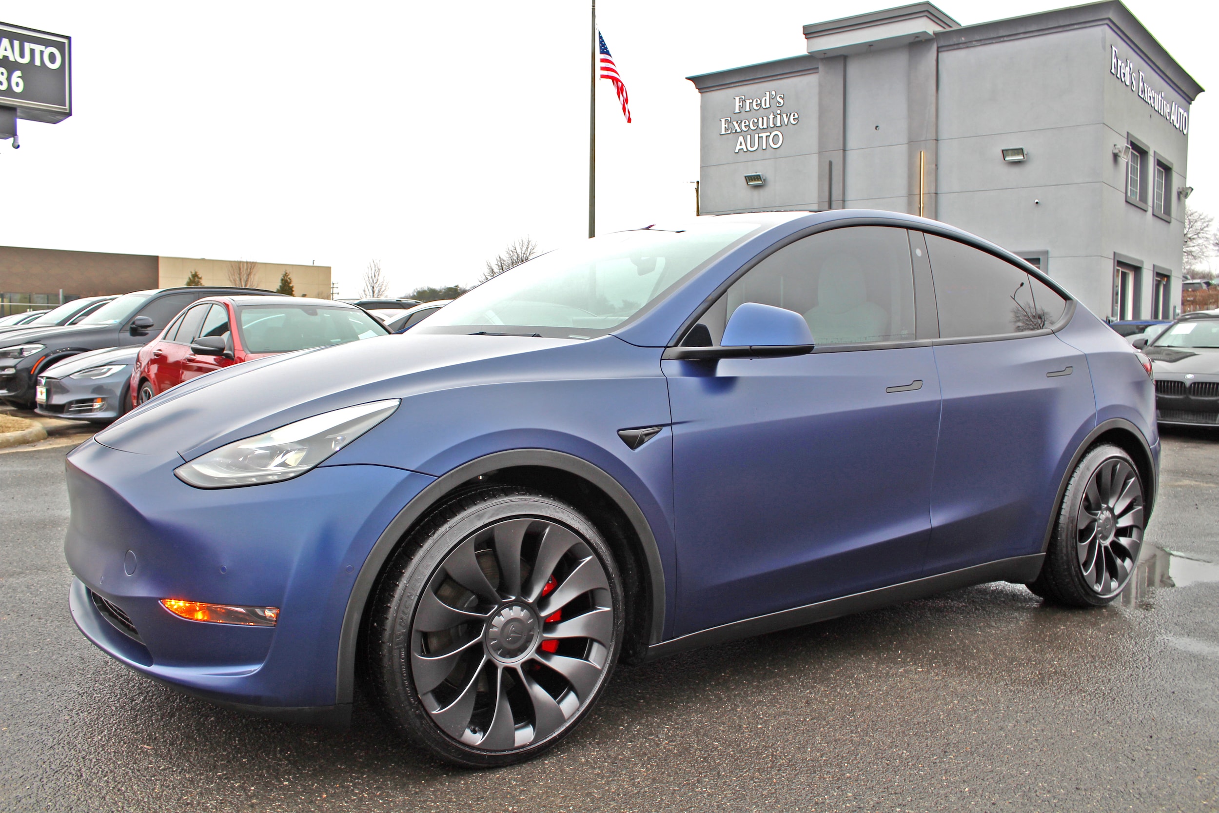 2022 Tesla Model Y Performance Dual Motor All-Wheel Drive's photo