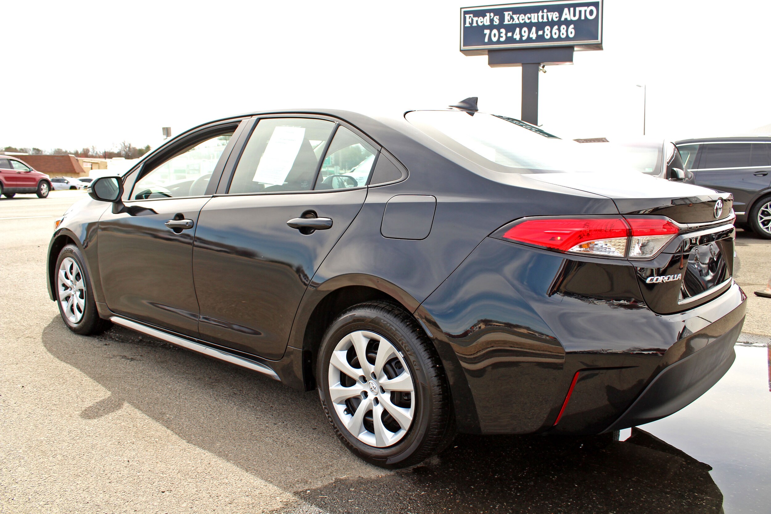 2023 Toyota Corolla LE photo 4