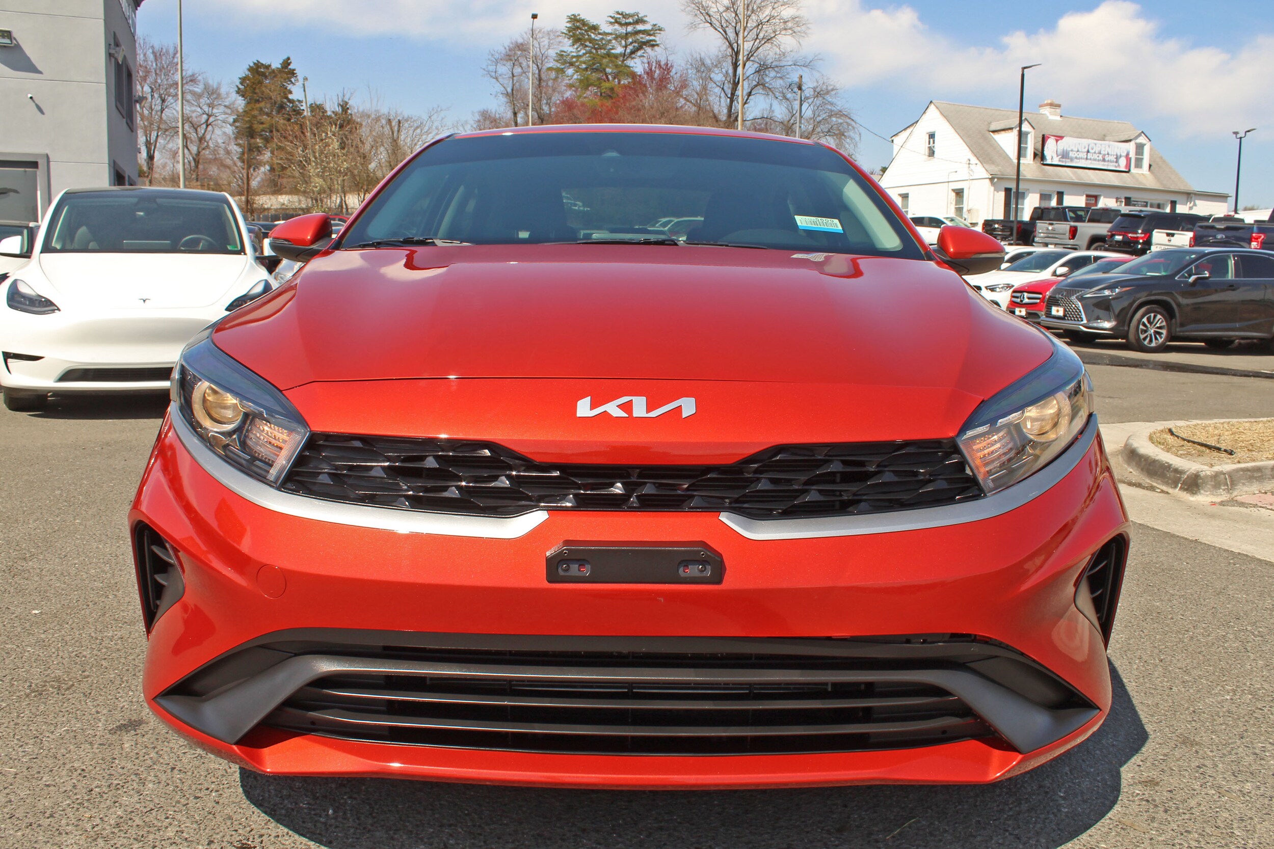 2024 Kia Forte LXS photo 2