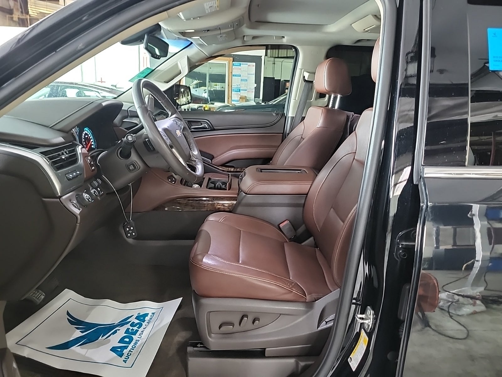 2019 Chevrolet Suburban Premier photo 4