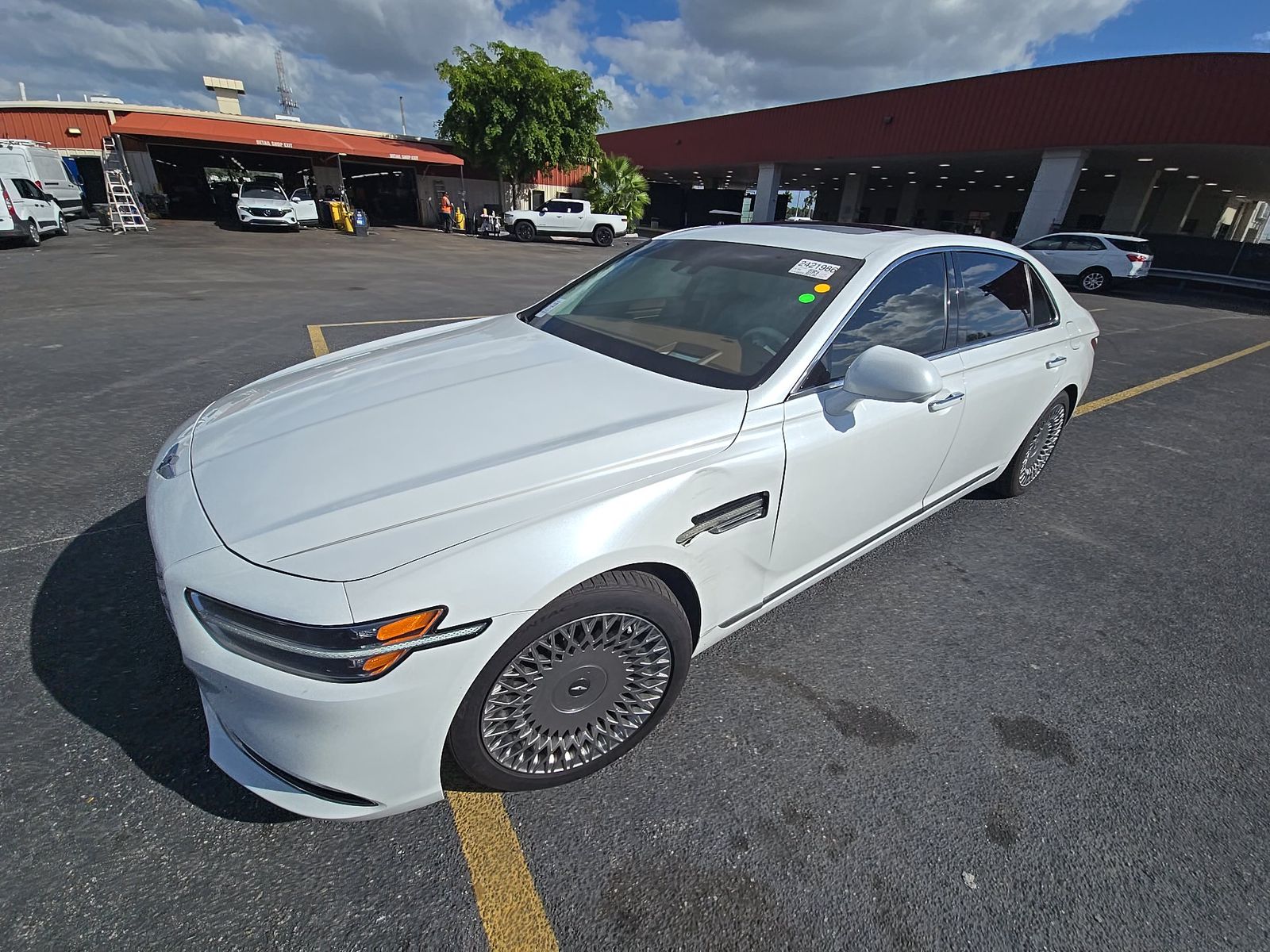  Genesis G90