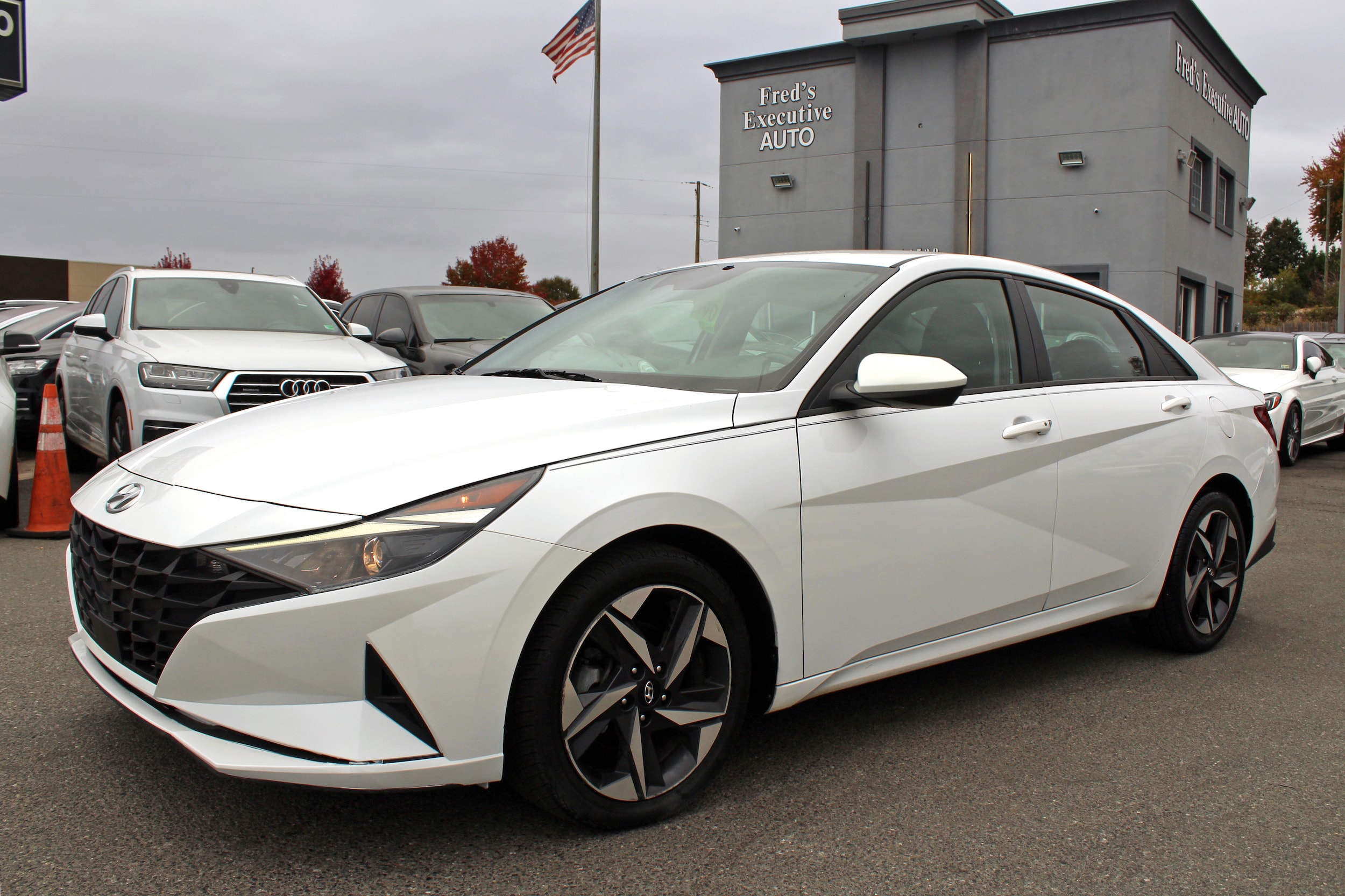 2023 Hyundai Elantra SEL's photo