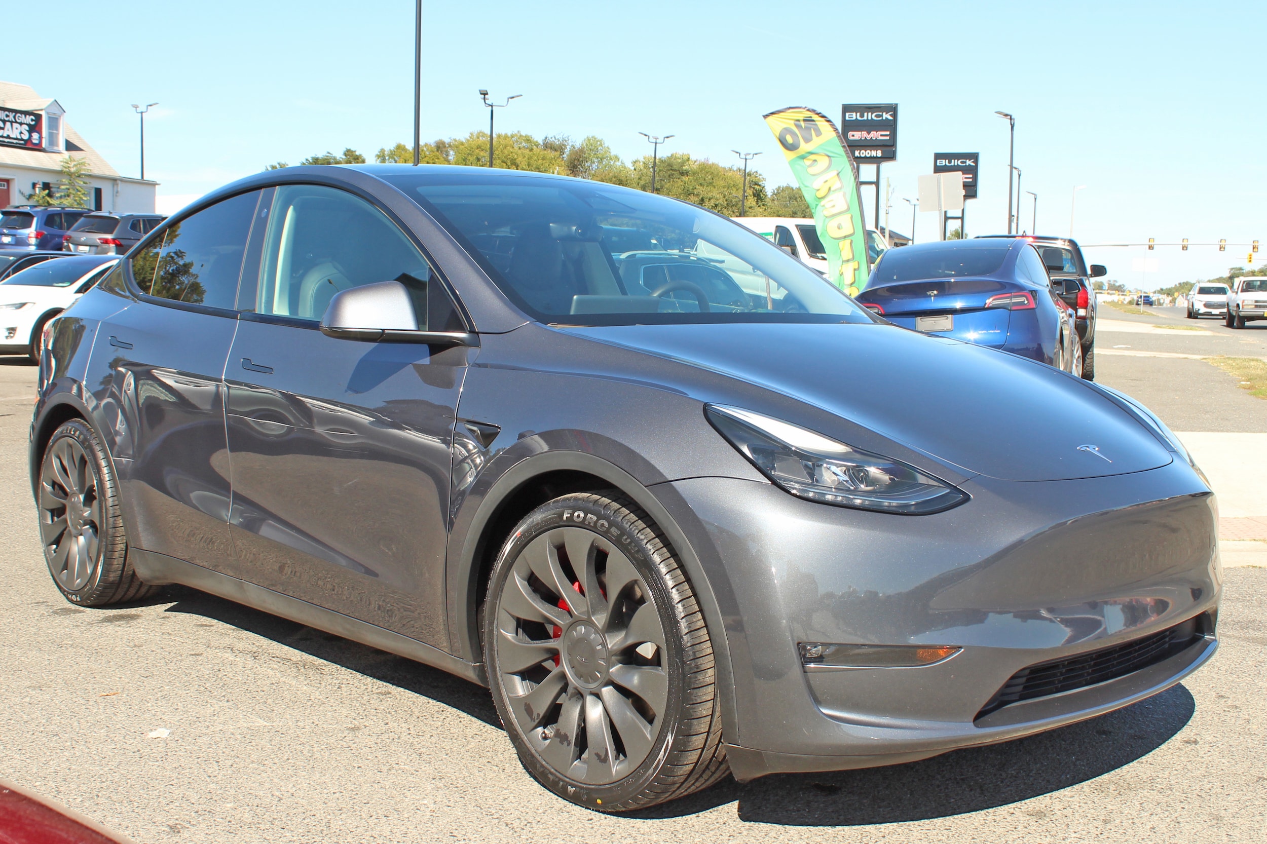 2023 Tesla Model Y Performance Dual Motor All-Wheel Drive's photo