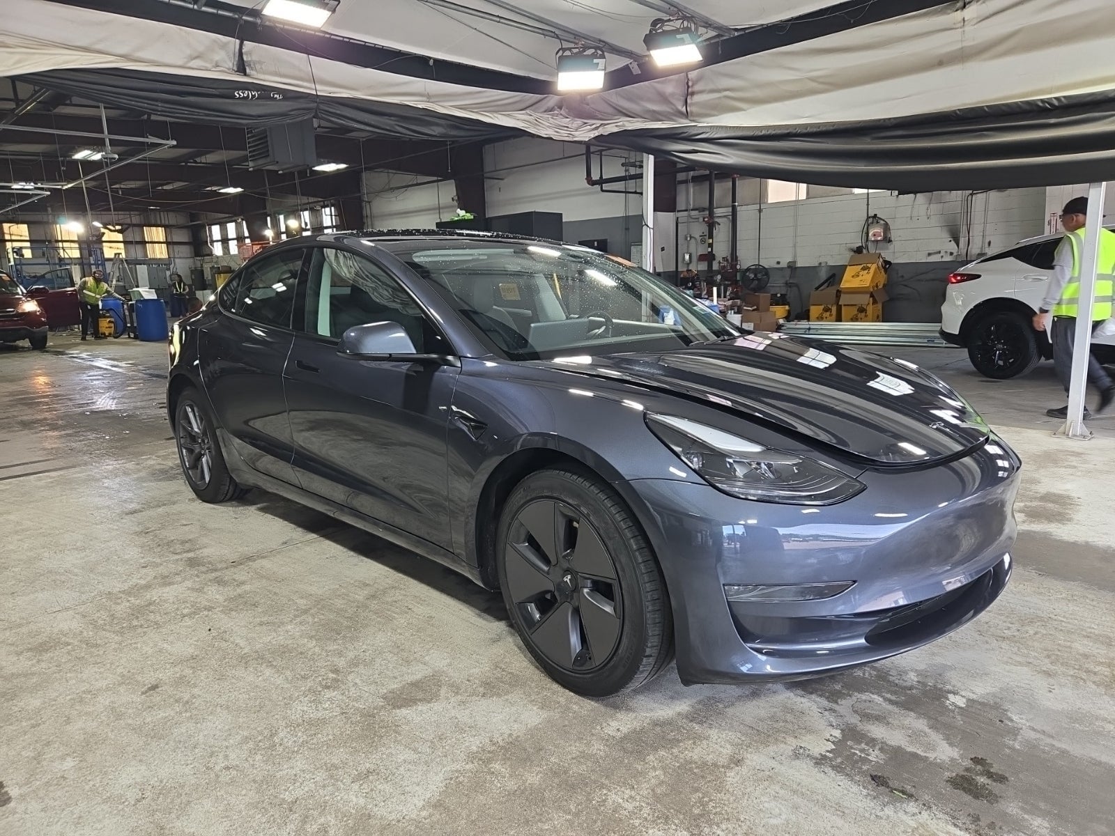 2023 Tesla Model 3 -'s photo