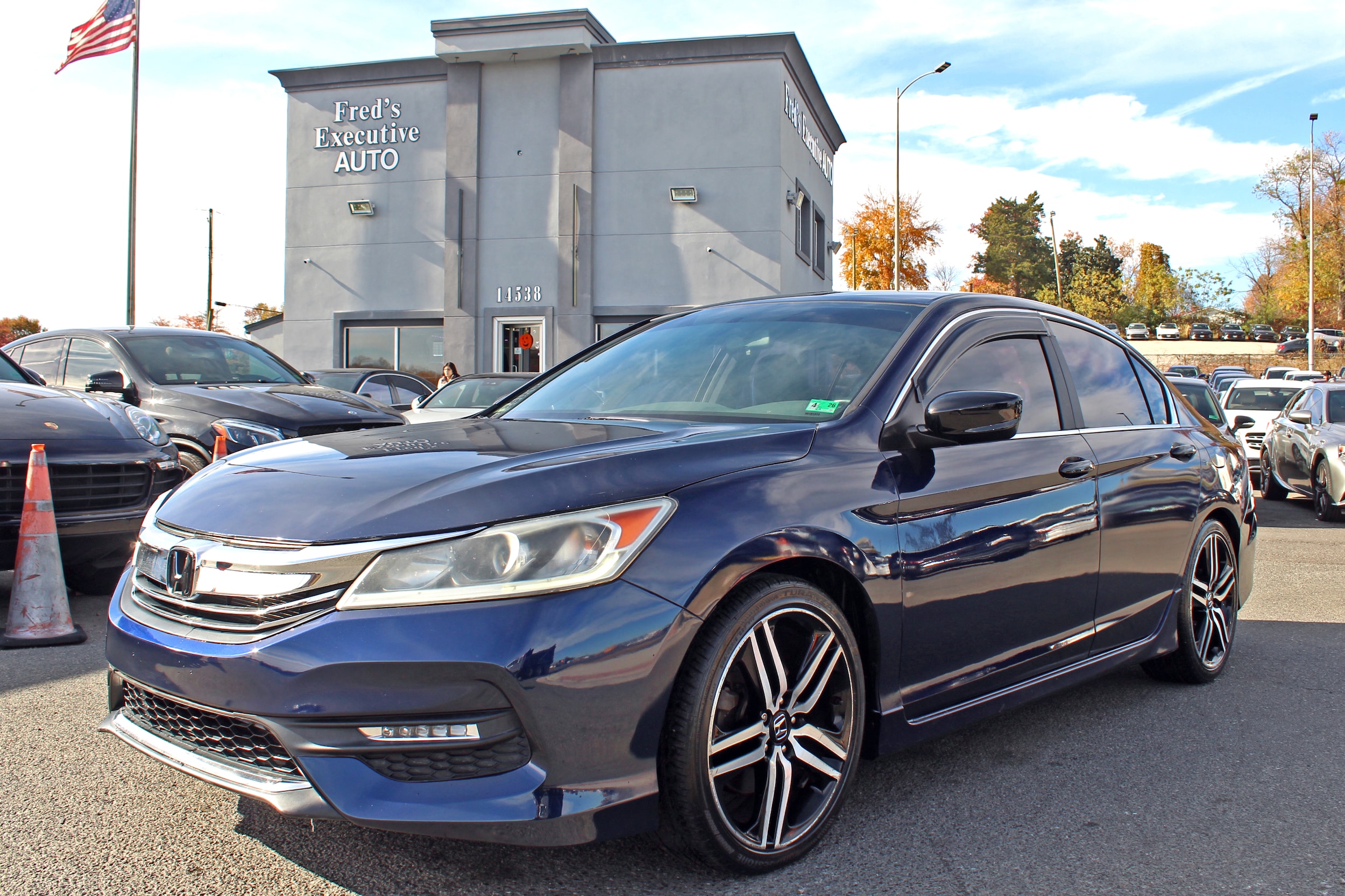 2017 Honda Accord Sport SE's photo