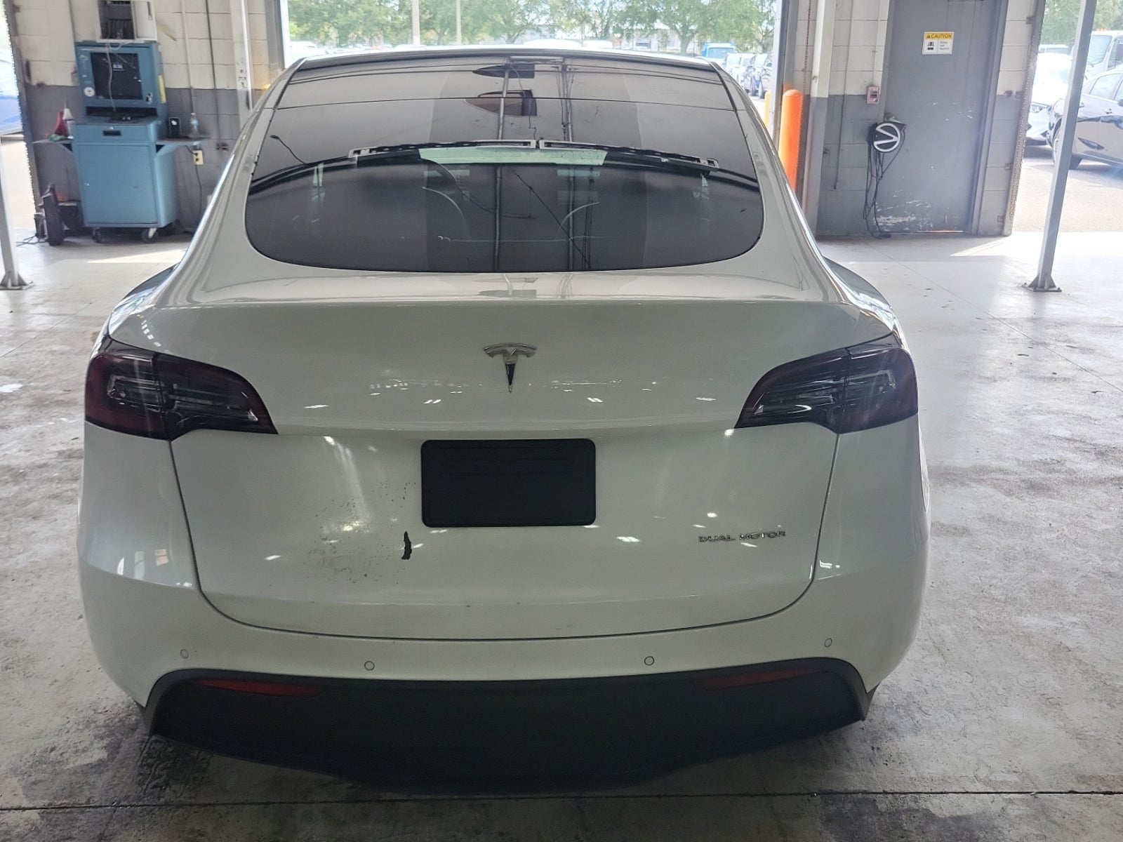 2020 Tesla Model Y Long Range photo 2