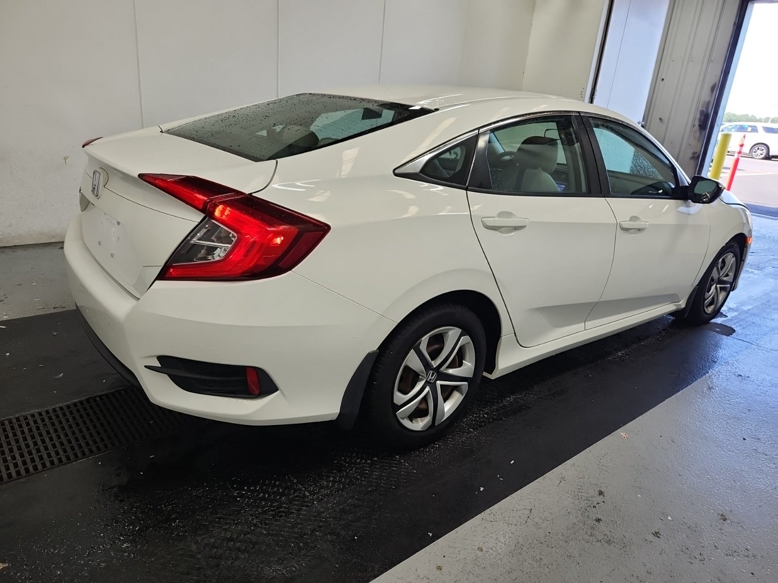 2016 Honda Civic LX photo 3